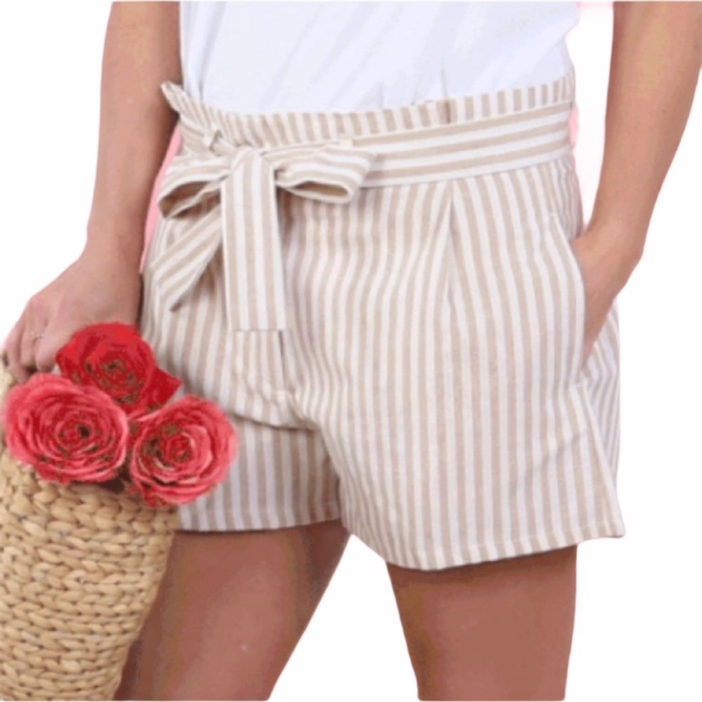 Love Tree Ecru and White Stripe Paper Bag Belted Shorts M